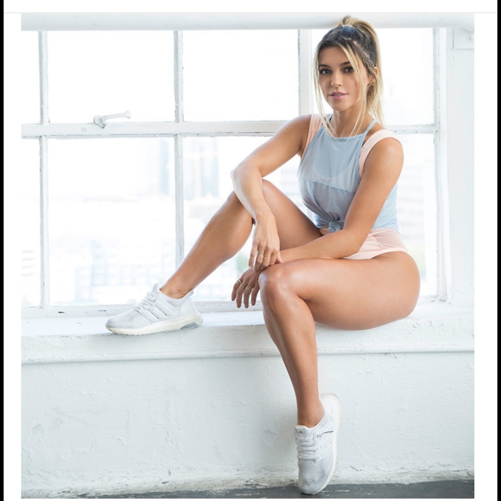 Gymshark Nikki B top season 2 M 🔹RARE🔹